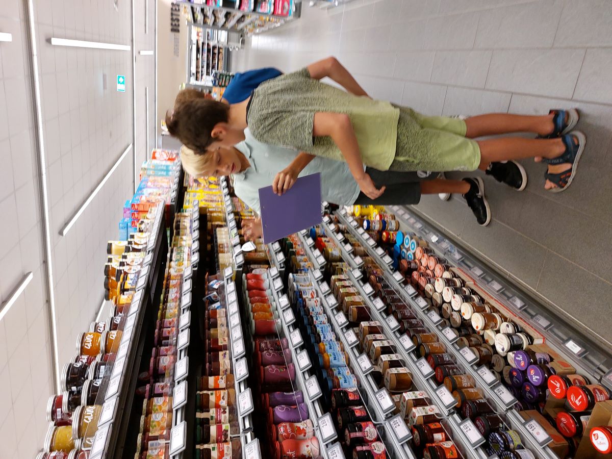 Bild 2 Unterrichtsgang Einkaufsmarkt